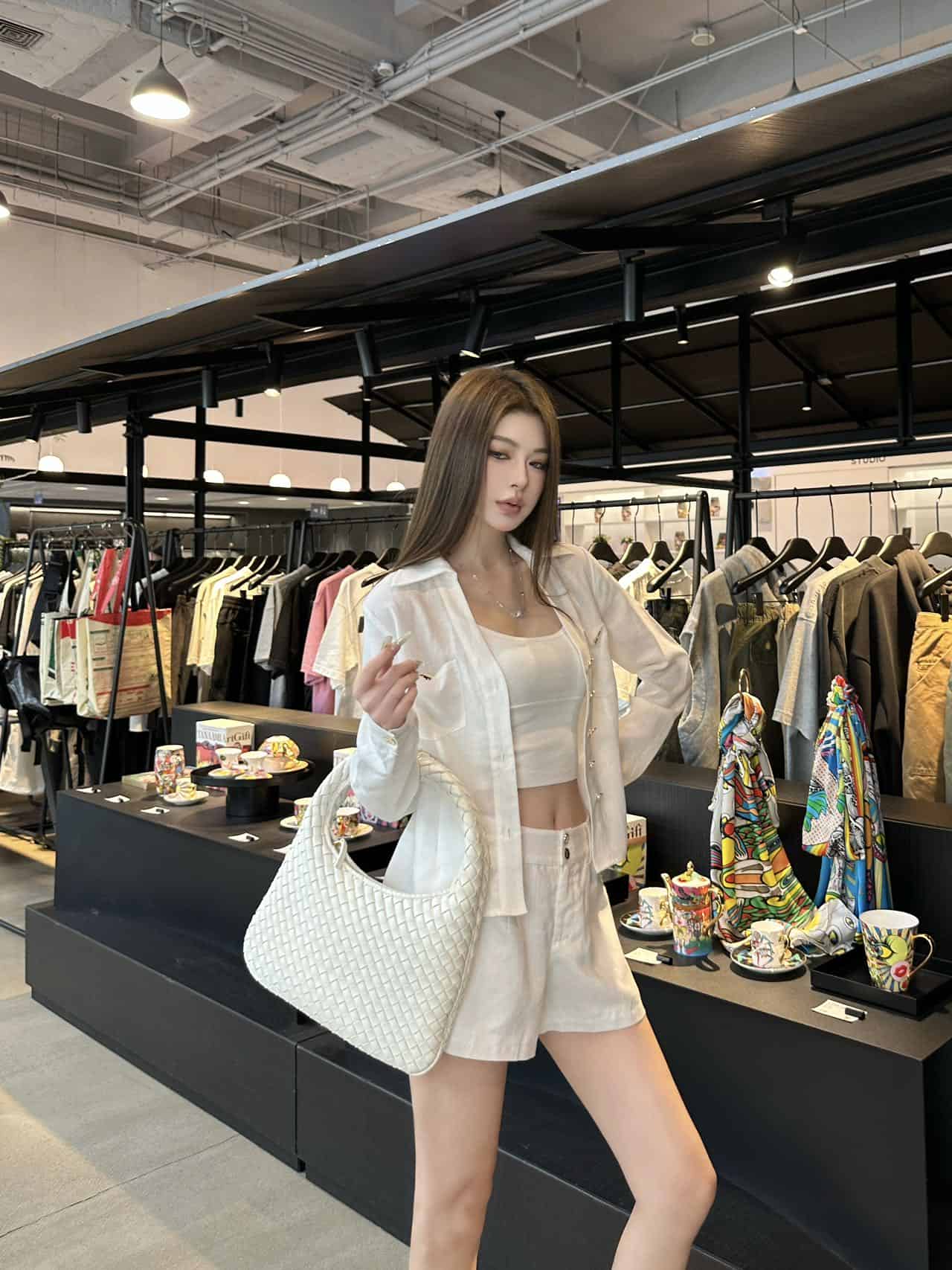 woman 1Pic-hainingqingshe0514